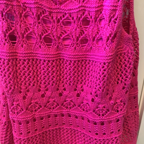 Pink sleeveless knit top w/tank top. Large. NWOT - Picture 3 of 8
